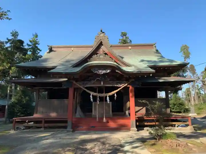 飽富神社の本殿・本堂