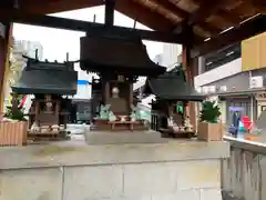 三輪明神の本殿