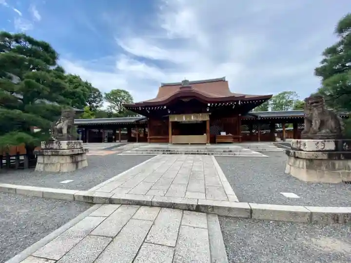 城南宮の本殿・本堂