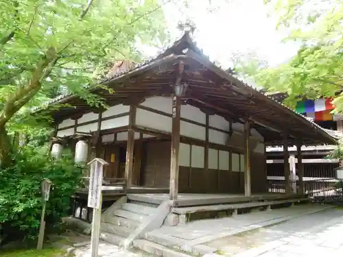 石山寺の本殿