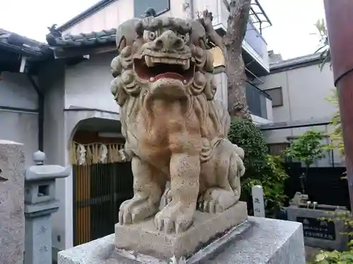 香具波志神社 三津屋御旅所の狛犬