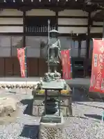 長善寺の像