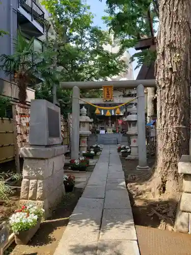 高円寺氷川神社の鳥居