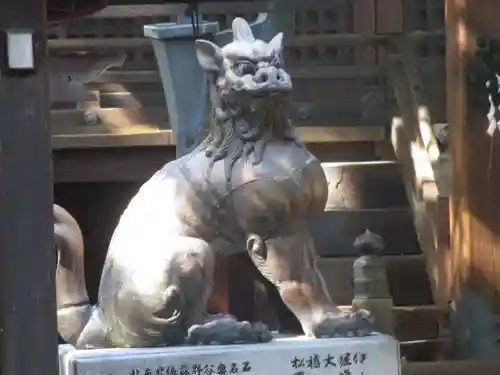 若宮八幡宮（陶器神社）の狛犬