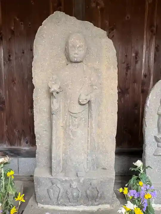 保寿院の{uncategorized: "未分類", other: "その他", undefined: "問題あり", building: "その他建物", grave: "お墓", sacred_gate: "鳥居", guardian: "狛犬", statue: "像", buddha: "仏像", history: "歴史", nature: "自然", garden: "庭園", animal: "動物", pagoda: "塔", temizu: "手水舎", mountain_gate: "山門・神門", sanctuary: "本殿・本堂", subordinate: "末社・摂社", art: "芸術", scenery: "景色", jizo: "地蔵", ema: "絵馬", goshuin: "御朱印", omikuji: "おみくじ", items: "授与品その他", amulet: "お守り", goshuincho: "御朱印帳", eats: "食事", festival: "お祭り", votive_dance: "神楽", shichigosan: "七五三参", wedding: "結婚式", experience: "体験その他", initially: "初詣", around: "周辺", anti_infection: "感染症対策"}