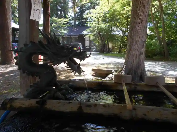 蠶養國神社の手水舎
