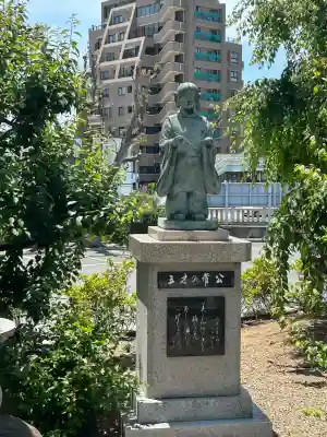 綱敷天満宮の像