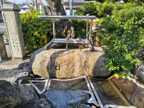 金刀比羅神社（掛樋）の手水舎