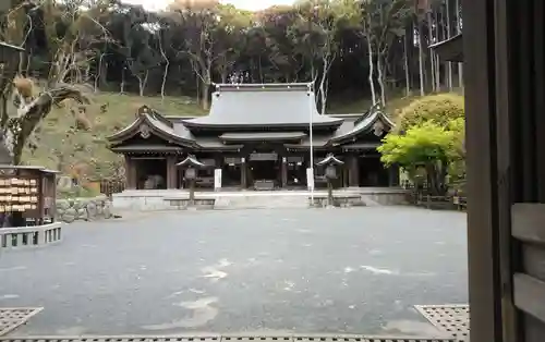 高見神社の本殿