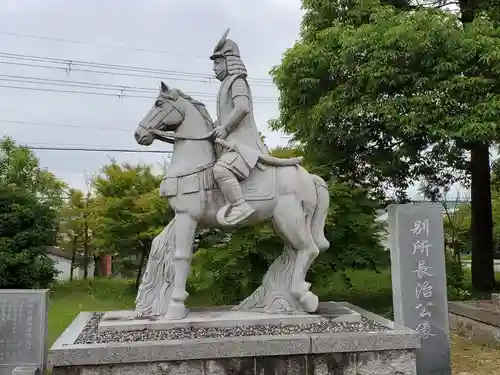 法界寺の像