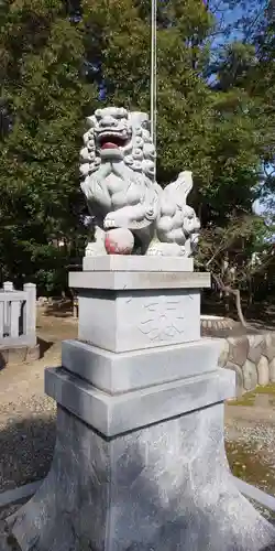 籠守勝手神社（木曽川町黒田）の狛犬