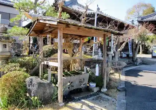 極楽寺の手水舎