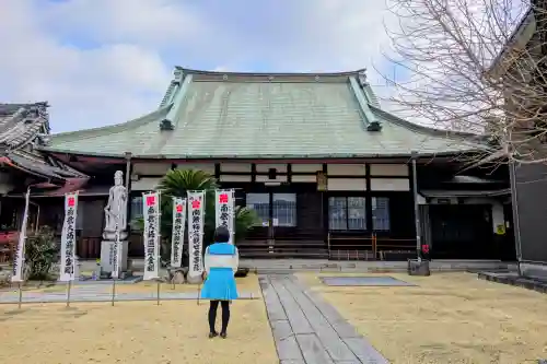 興昌寺の本殿・本堂