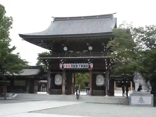 寒川神社の山門