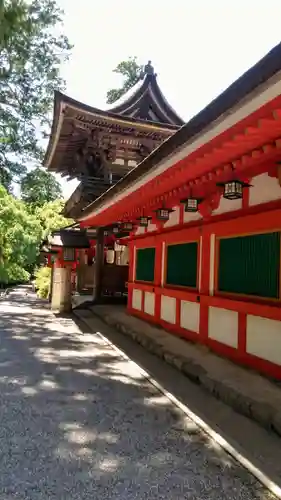 石上神宮の山門・神門
