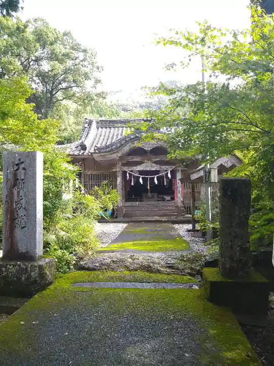 荒倉神社の本殿・本堂