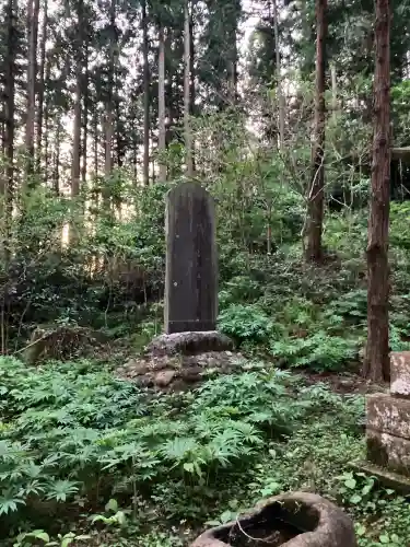 剱神社の{uncategorized: "未分類", other: "その他", undefined: "問題あり", building: "その他建物", grave: "お墓", sacred_gate: "鳥居", guardian: "狛犬", statue: "像", buddha: "仏像", history: "歴史", nature: "自然", garden: "庭園", animal: "動物", pagoda: "塔", temizu: "手水舎", mountain_gate: "山門・神門", sanctuary: "本殿・本堂", subordinate: "末社・摂社", art: "芸術", scenery: "景色", jizo: "地蔵", ema: "絵馬", goshuin: "御朱印", omikuji: "おみくじ", items: "授与品その他", amulet: "お守り", goshuincho: "御朱印帳", eats: "食事", festival: "お祭り", votive_dance: "神楽", shichigosan: "七五三参", wedding: "結婚式", experience: "体験その他", initially: "初詣", around: "周辺", anti_infection: "感染症対策"}