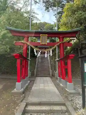 南大沢八幡神社の{uncategorized: "未分類", other: "その他", undefined: "問題あり", building: "その他建物", grave: "お墓", sacred_gate: "鳥居", guardian: "狛犬", statue: "像", buddha: "仏像", history: "歴史", nature: "自然", garden: "庭園", animal: "動物", pagoda: "塔", temizu: "手水舎", mountain_gate: "山門・神門", sanctuary: "本殿・本堂", subordinate: "末社・摂社", art: "芸術", scenery: "景色", jizo: "地蔵", ema: "絵馬", goshuin: "御朱印", omikuji: "おみくじ", items: "授与品その他", amulet: "お守り", goshuincho: "御朱印帳", eats: "食事", festival: "お祭り", votive_dance: "神楽", shichigosan: "七五三参", wedding: "結婚式", experience: "体験その他", initially: "初詣", around: "周辺", anti_infection: "感染症対策"}