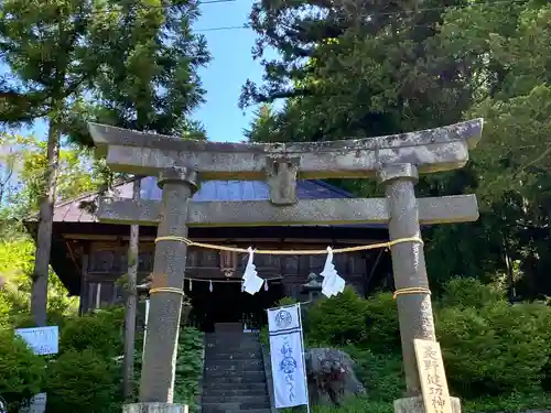 菱野健功神社の鳥居