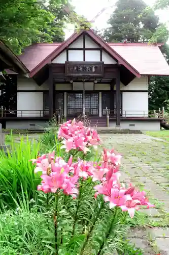 豊浦神社の本殿