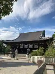 鶴林寺の本殿