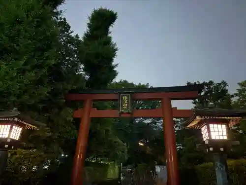 根津神社の{uncategorized: "未分類", other: "その他", undefined: "問題あり", building: "その他建物", grave: "お墓", sacred_gate: "鳥居", guardian: "狛犬", statue: "像", buddha: "仏像", history: "歴史", nature: "自然", garden: "庭園", animal: "動物", pagoda: "塔", temizu: "手水舎", mountain_gate: "山門・神門", sanctuary: "本殿・本堂", subordinate: "末社・摂社", art: "芸術", scenery: "景色", jizo: "地蔵", ema: "絵馬", goshuin: "御朱印", omikuji: "おみくじ", items: "授与品その他", amulet: "お守り", goshuincho: "御朱印帳", eats: "食事", festival: "お祭り", votive_dance: "神楽", shichigosan: "七五三参", wedding: "結婚式", experience: "体験その他", initially: "初詣", around: "周辺", anti_infection: "感染症対策"}