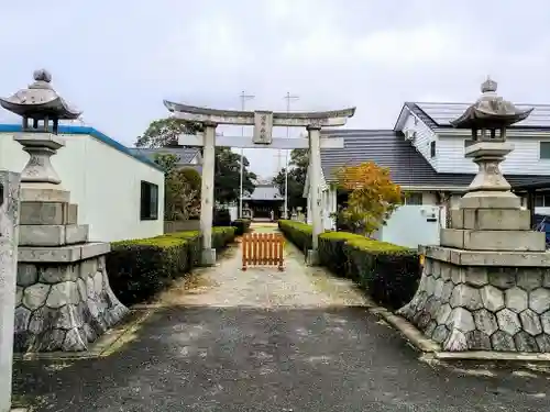 酒井神社の鳥居