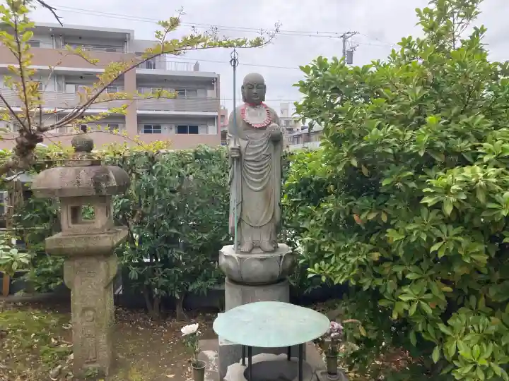 金蔵寺の{uncategorized: "未分類", other: "その他", undefined: "問題あり", building: "その他建物", grave: "お墓", sacred_gate: "鳥居", guardian: "狛犬", statue: "像", buddha: "仏像", history: "歴史", nature: "自然", garden: "庭園", animal: "動物", pagoda: "塔", temizu: "手水舎", mountain_gate: "山門・神門", sanctuary: "本殿・本堂", subordinate: "末社・摂社", art: "芸術", scenery: "景色", jizo: "地蔵", ema: "絵馬", goshuin: "御朱印", omikuji: "おみくじ", items: "授与品その他", amulet: "お守り", goshuincho: "御朱印帳", eats: "食事", festival: "お祭り", votive_dance: "神楽", shichigosan: "七五三参", wedding: "結婚式", experience: "体験その他", initially: "初詣", around: "周辺", anti_infection: "感染症対策"}