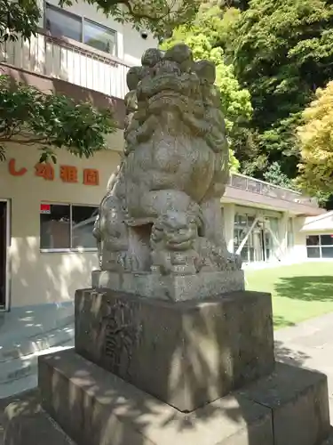 根岸八幡神社の狛犬