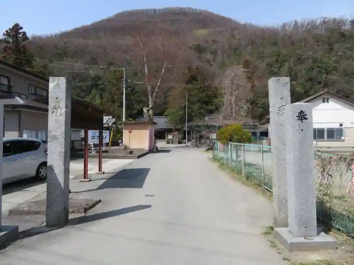 山梨岡神社のその他建物