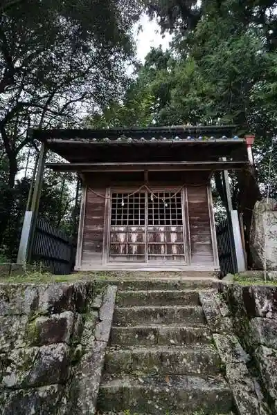 蚕霊神社の本殿