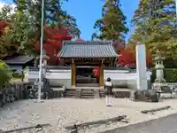 万徳寺の山門・神門