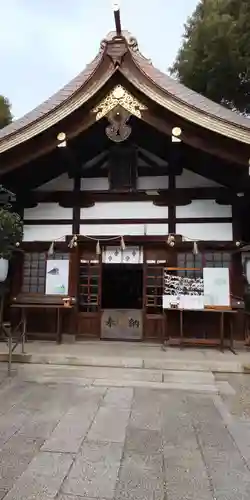 三輪神社の本殿・本堂