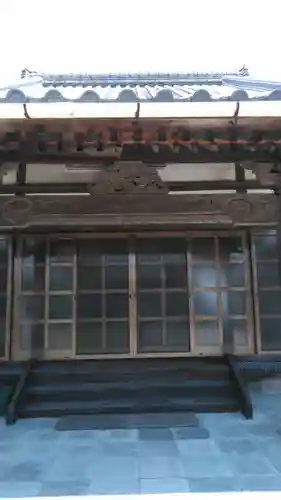 宝蔵寺の本殿・本堂