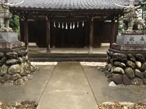 荒川神社の本殿