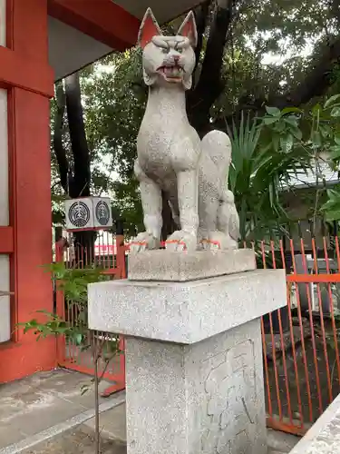 笠䅣稲荷神社の狛犬