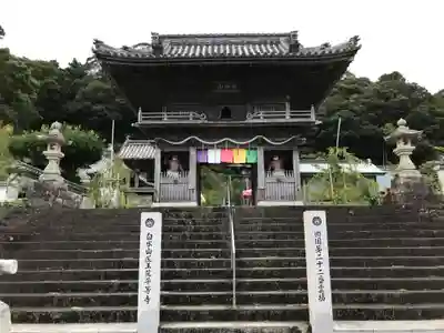 平等寺の山門・神門