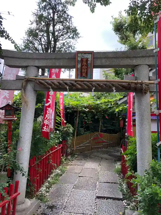 吉原弁財天本宮(吉原神社奥宮)の鳥居
