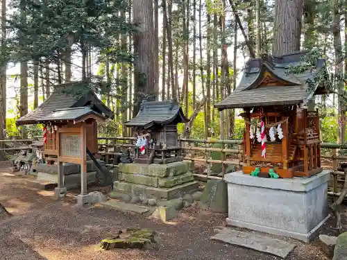 日高神社の末社