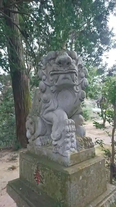 高田神社の狛犬