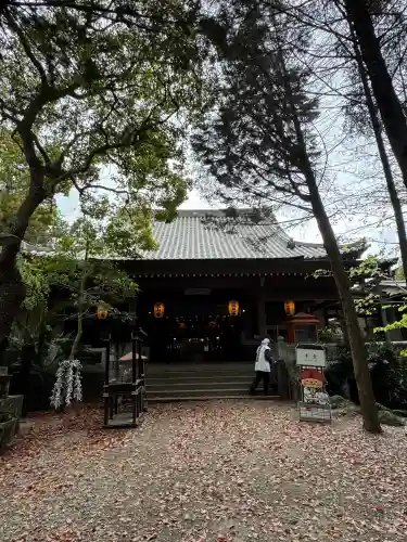 霊山寺の{uncategorized: "未分類", other: "その他", undefined: "問題あり", building: "その他建物", grave: "お墓", sacred_gate: "鳥居", guardian: "狛犬", statue: "像", buddha: "仏像", history: "歴史", nature: "自然", garden: "庭園", animal: "動物", pagoda: "塔", temizu: "手水舎", mountain_gate: "山門・神門", sanctuary: "本殿・本堂", subordinate: "末社・摂社", art: "芸術", scenery: "景色", jizo: "地蔵", ema: "絵馬", goshuin: "御朱印", omikuji: "おみくじ", items: "授与品その他", amulet: "お守り", goshuincho: "御朱印帳", eats: "食事", festival: "お祭り", votive_dance: "神楽", shichigosan: "七五三参", wedding: "結婚式", experience: "体験その他", initially: "初詣", around: "周辺", anti_infection: "感染症対策"}