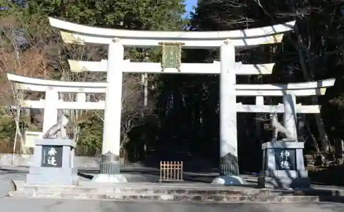 三峯神社の鳥居