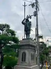 豊国神社の像