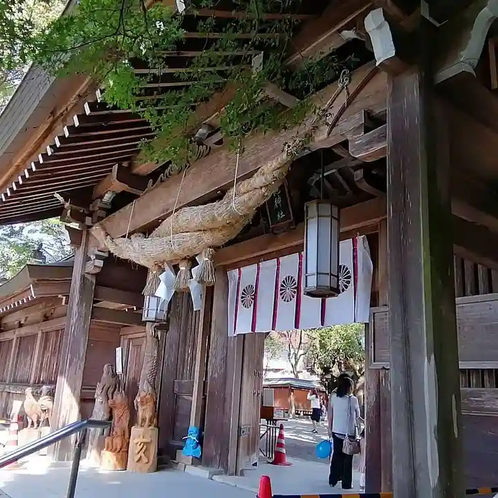菊池神社の山門・神門