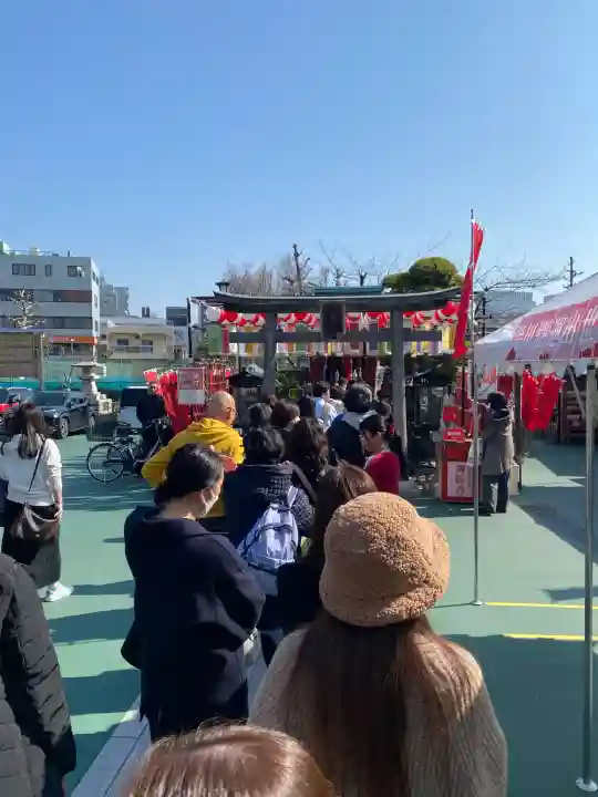 深川開運出世稲荷の{uncategorized: "未分類", other: "その他", undefined: "問題あり", building: "その他建物", grave: "お墓", sacred_gate: "鳥居", guardian: "狛犬", statue: "像", buddha: "仏像", history: "歴史", nature: "自然", garden: "庭園", animal: "動物", pagoda: "塔", temizu: "手水舎", mountain_gate: "山門・神門", sanctuary: "本殿・本堂", subordinate: "末社・摂社", art: "芸術", scenery: "景色", jizo: "地蔵", ema: "絵馬", goshuin: "御朱印", omikuji: "おみくじ", items: "授与品その他", amulet: "お守り", goshuincho: "御朱印帳", eats: "食事", festival: "お祭り", votive_dance: "神楽", shichigosan: "七五三参", wedding: "結婚式", experience: "体験その他", initially: "初詣", around: "周辺", anti_infection: "感染症対策"}