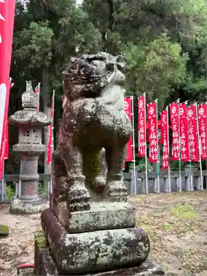 大學稲荷神社の狛犬
