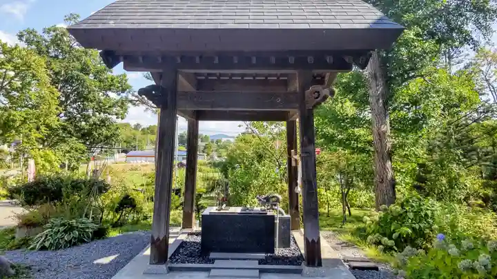 眞弘寺の手水舎