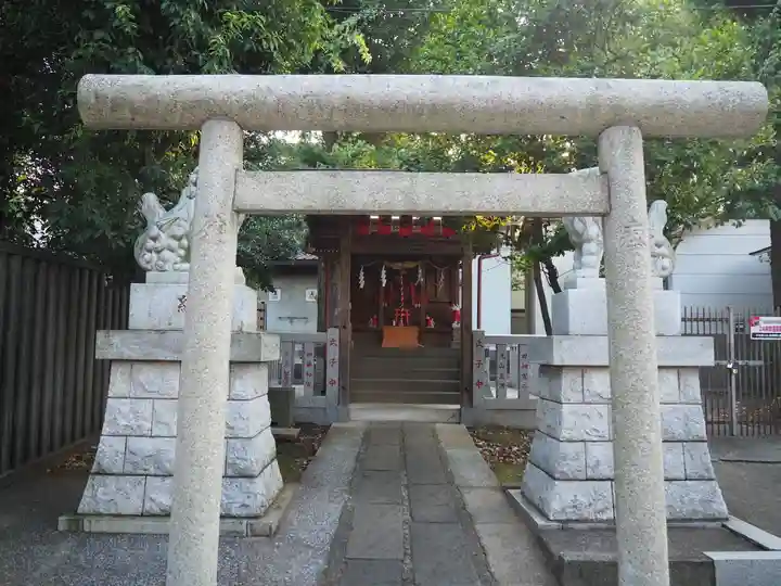 滝野川八幡神社の末社・摂社
