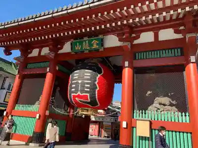 浅草寺の山門・神門