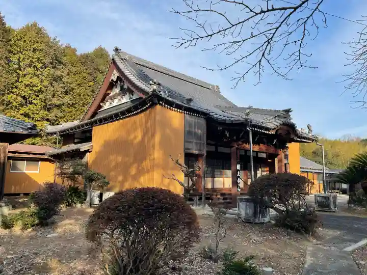 円立寺の{uncategorized: "未分類", other: "その他", undefined: "問題あり", building: "その他建物", grave: "お墓", sacred_gate: "鳥居", guardian: "狛犬", statue: "像", buddha: "仏像", history: "歴史", nature: "自然", garden: "庭園", animal: "動物", pagoda: "塔", temizu: "手水舎", mountain_gate: "山門・神門", sanctuary: "本殿・本堂", subordinate: "末社・摂社", art: "芸術", scenery: "景色", jizo: "地蔵", ema: "絵馬", goshuin: "御朱印", omikuji: "おみくじ", items: "授与品その他", amulet: "お守り", goshuincho: "御朱印帳", eats: "食事", festival: "お祭り", votive_dance: "神楽", shichigosan: "七五三参", wedding: "結婚式", experience: "体験その他", initially: "初詣", around: "周辺", anti_infection: "感染症対策"}